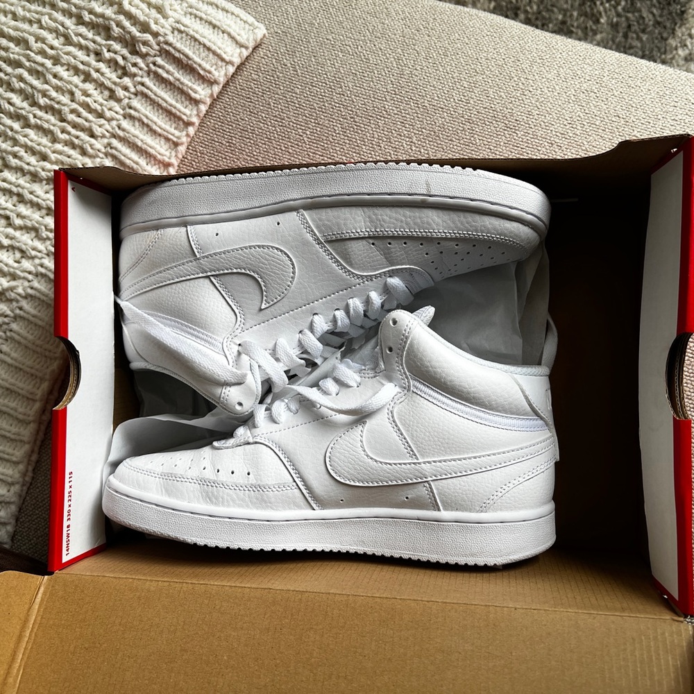 Women’s Nike Court Vision Mids size 8.5